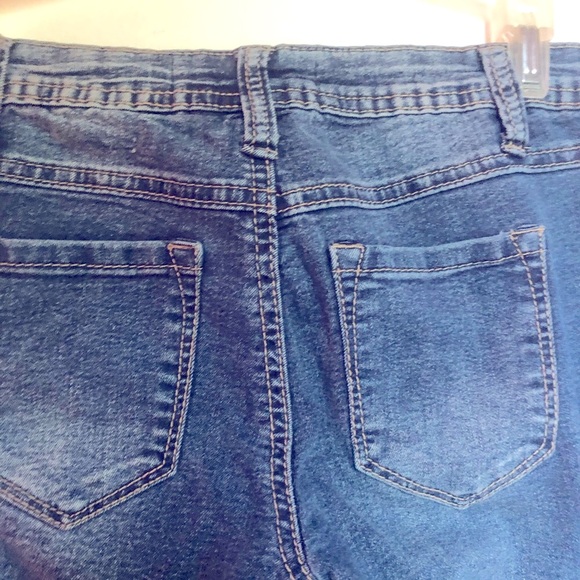 BRAZIL | Skinny Jegging | Mid Rise | Stretchy | XS - Picture 3 of 5